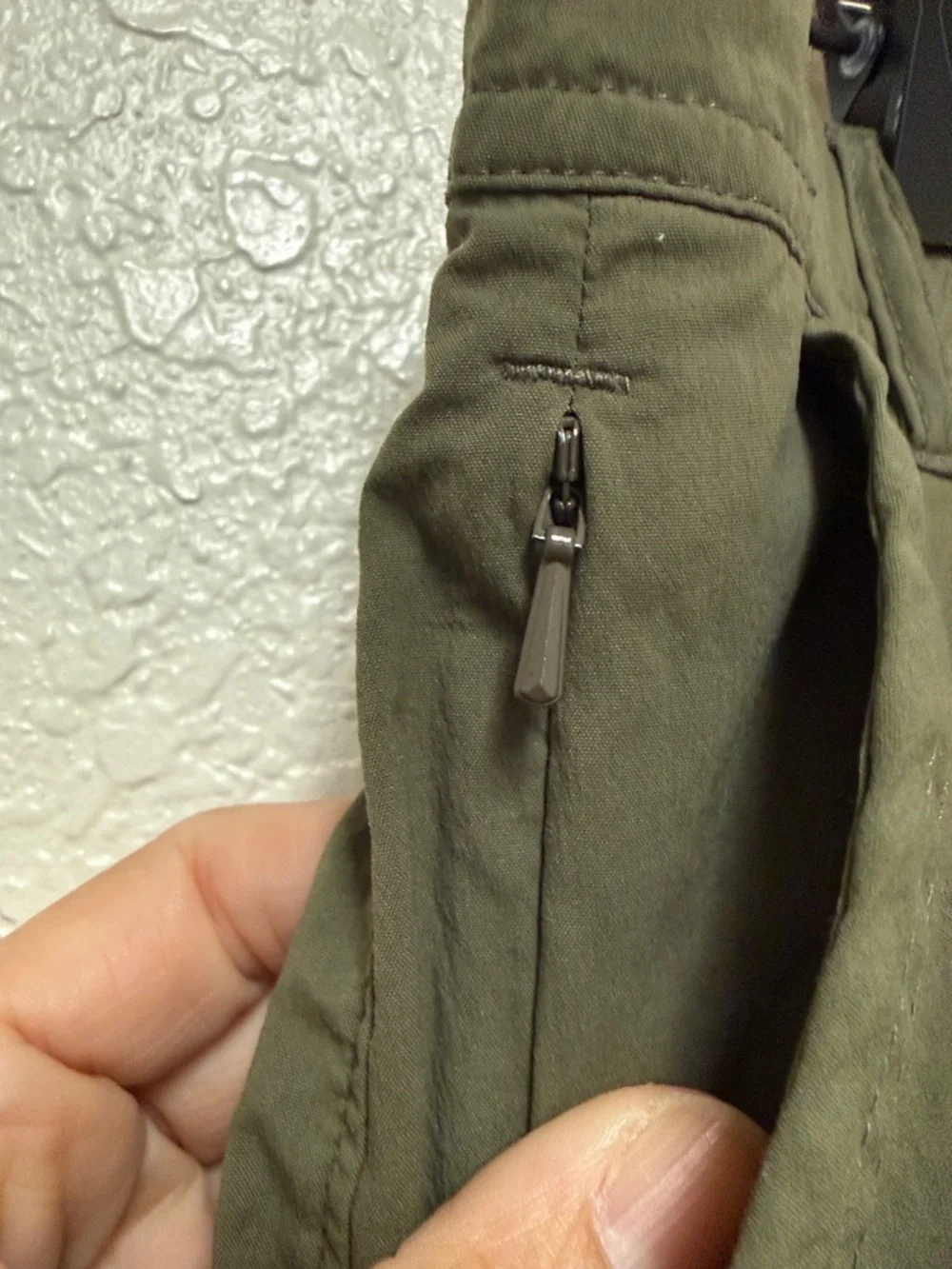 REI Olive Green Casual Cargo Pants Size 14 - Picture 7 of 16